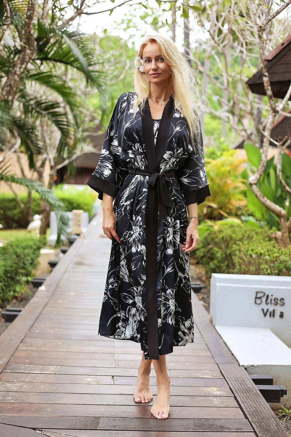 Robe Kalimo black 209072 - product view 3 at Secretelles