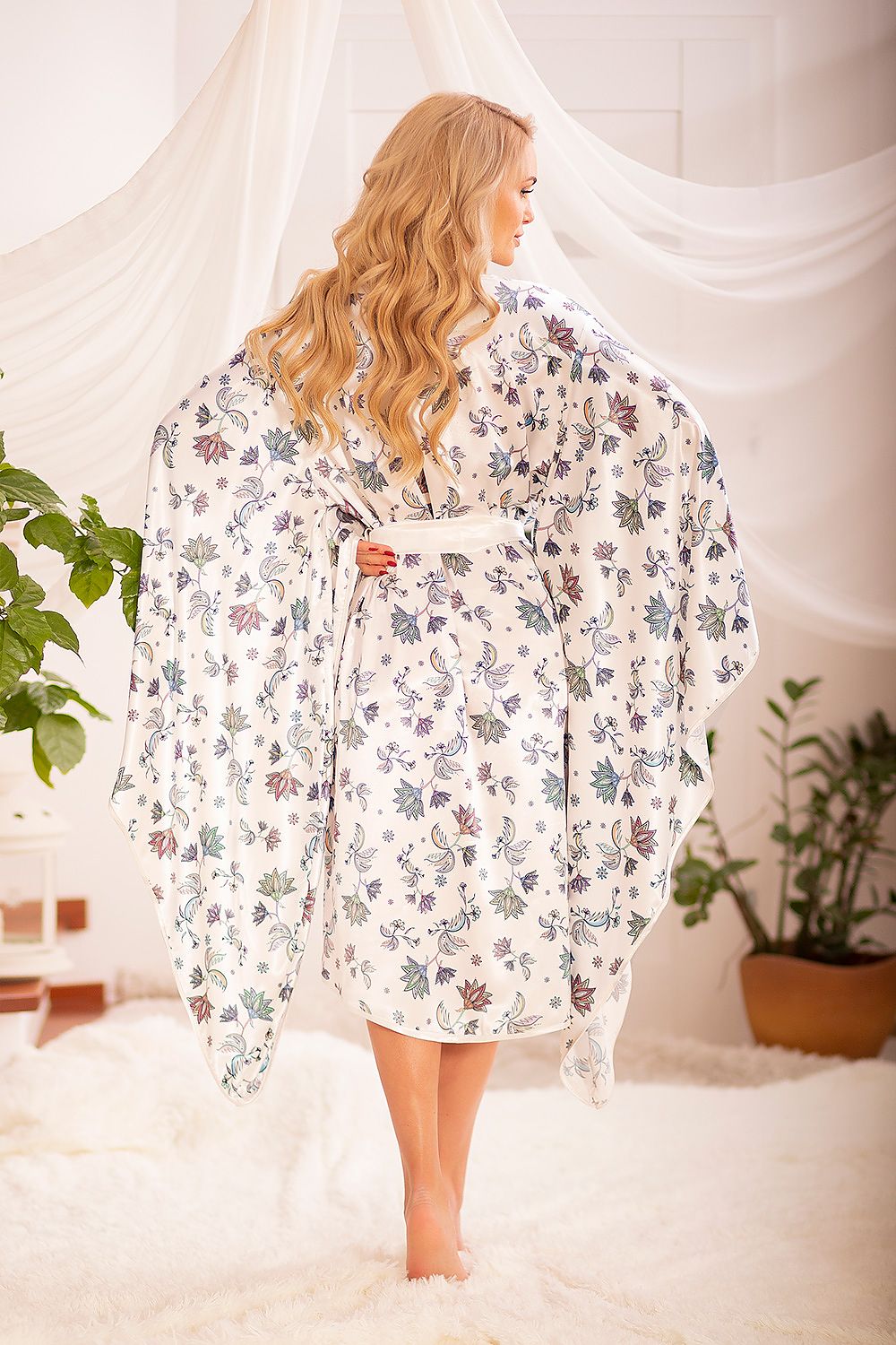 Robe Kalimo black - product view 3 at Secretelles
