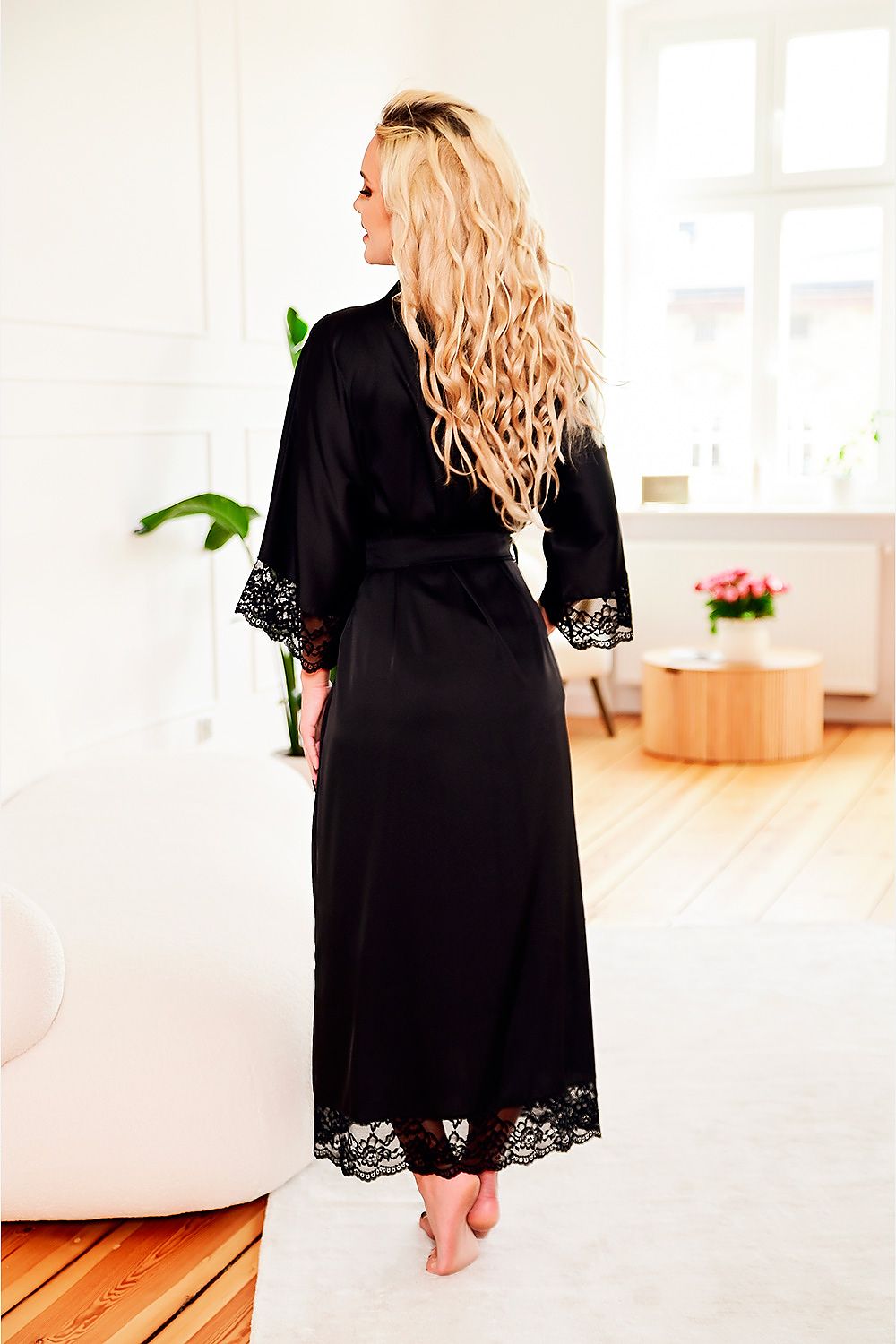 Robe Kalimo black - product view 3 at Secretelles