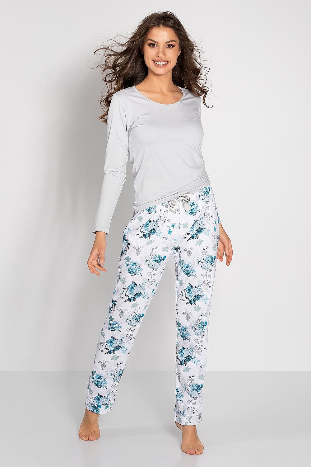 Pyjama set Momenti Per Me - product view 1 at Secretelles